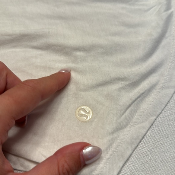 4. Lululemon White Cotton Scoop Neck Tank - Picture 3 of 4